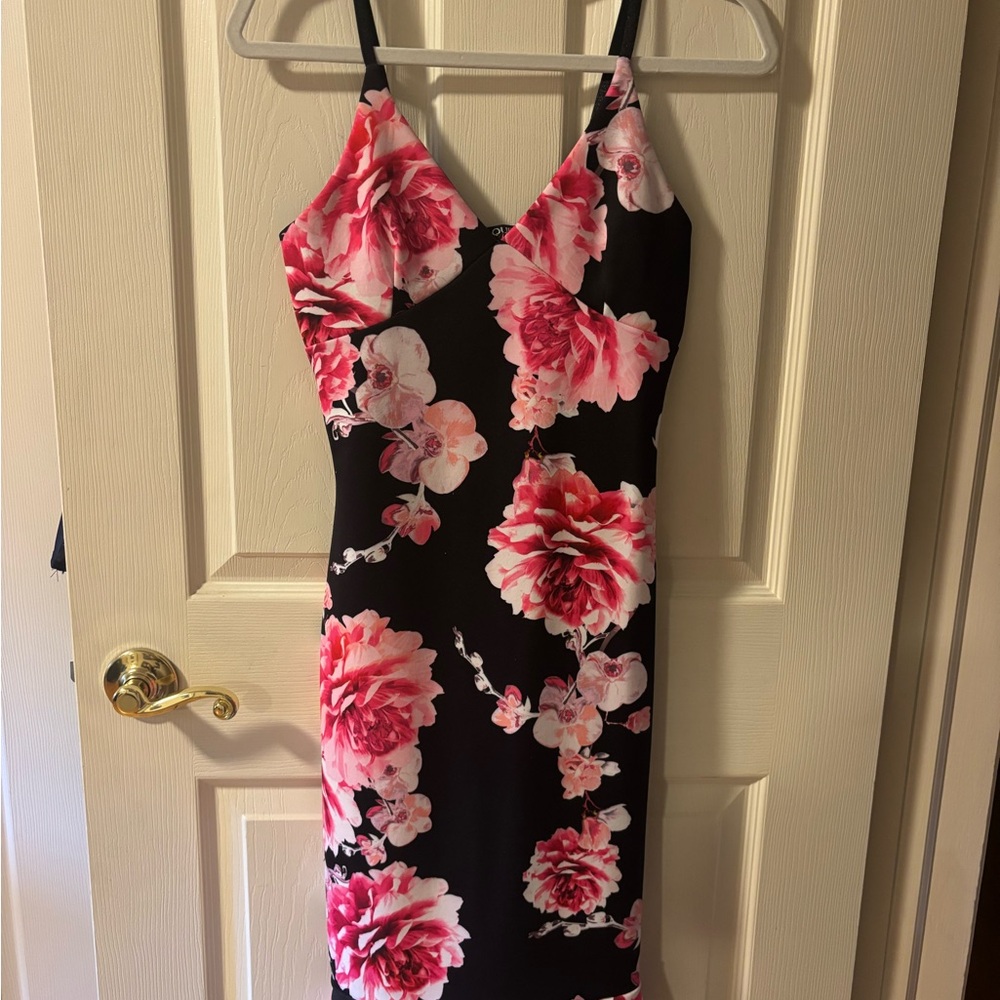 Chic Floral Black and Pink Midi Dress